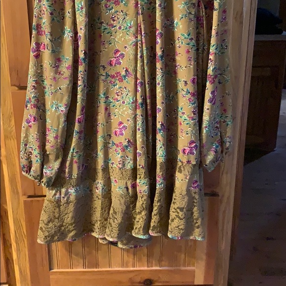 Dress - Picture 4 of 6